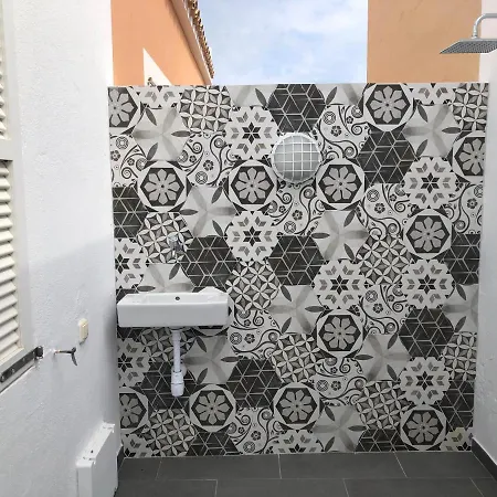 Acogedora Casa Unifamiliar Junto A La Playa Appartamento