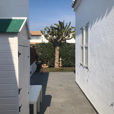 Acogedora Casa Unifamiliar Junto A La Playa